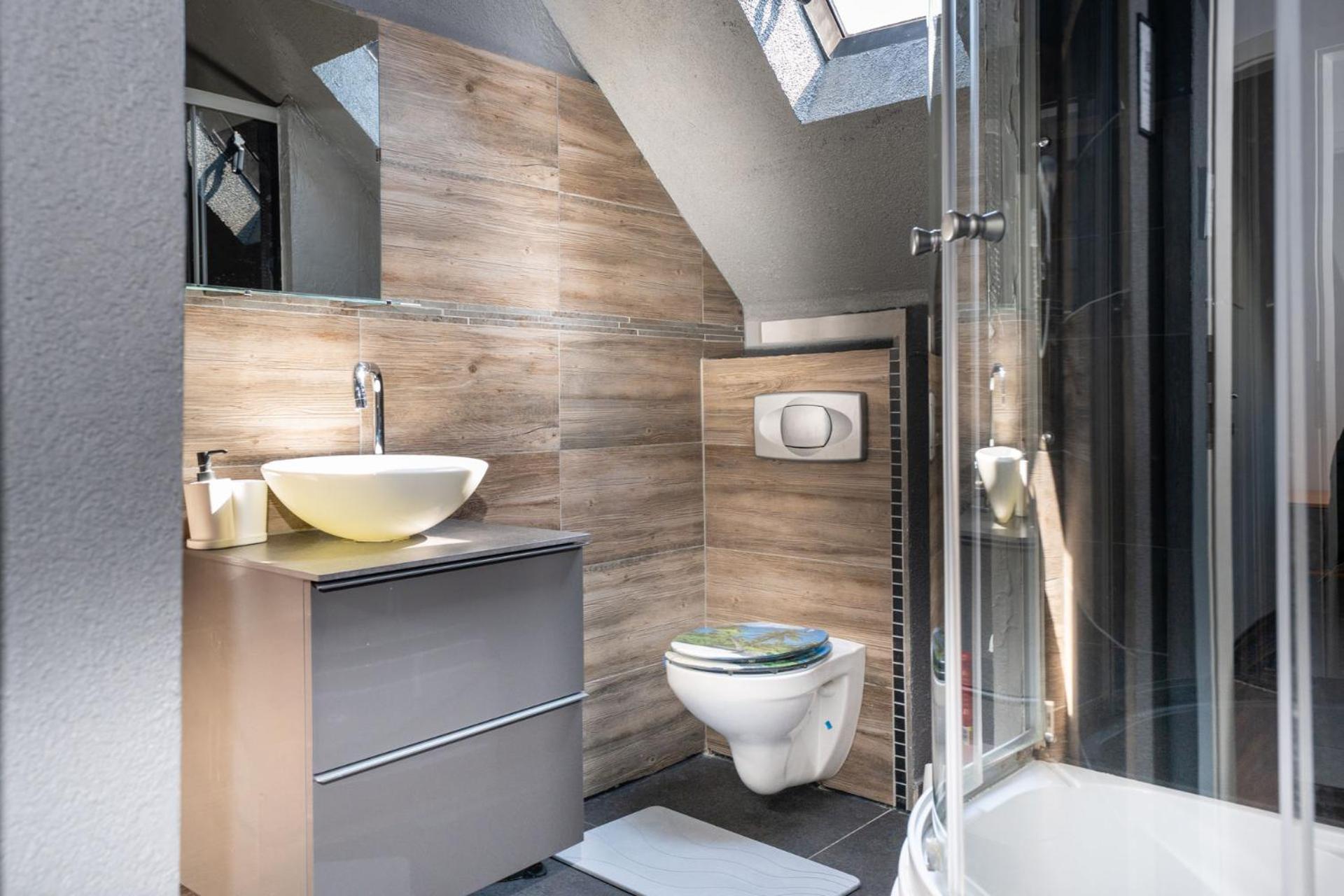Stylische Privatzimmer An Der Mosel Koblenz  Luaran gambar
